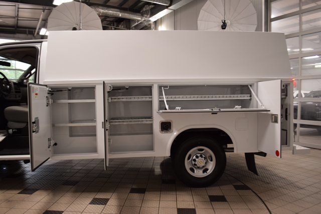 2025 Chevrolet Express Commercial Cutaway 3500 Van 139" - 23044785 - 30