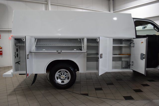 2025 Chevrolet Express Commercial Cutaway 3500 Van 139" - 23044785 - 32