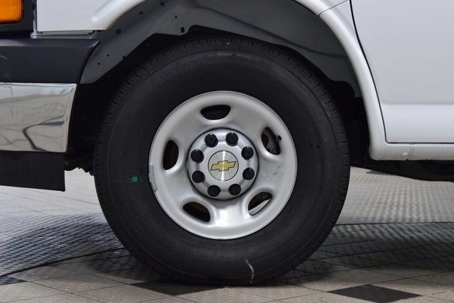 2025 Chevrolet Express Commercial Cutaway 3500 Van 139" - 23044788 - 15