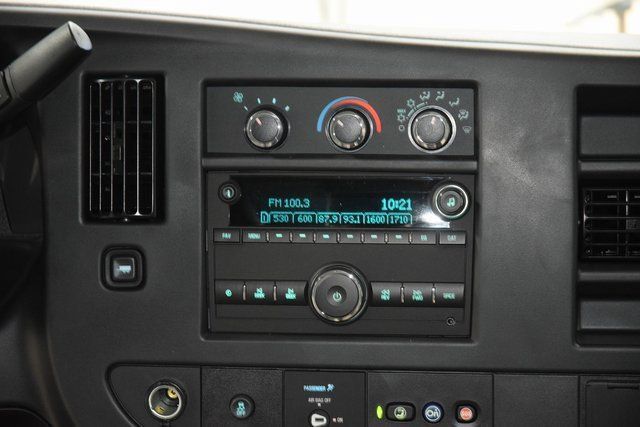2025 Chevrolet Express Commercial Cutaway 3500 Van 139" - 23044788 - 18