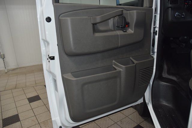 2025 Chevrolet Express Commercial Cutaway 3500 Van 139" - 23044788 - 25