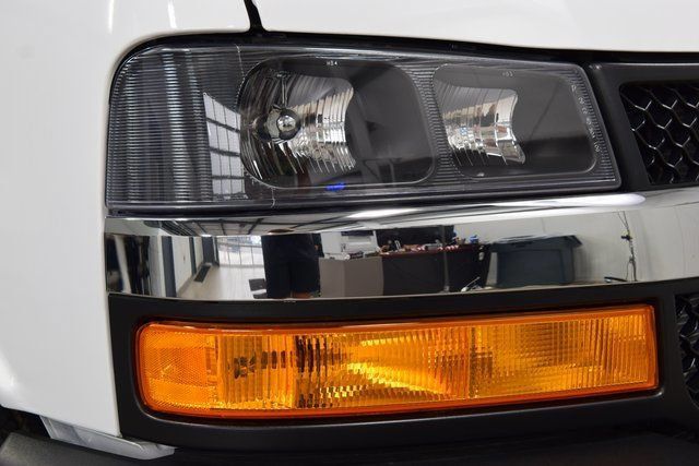 2025 Chevrolet Express Commercial Cutaway 3500 Van 139" - 23044792 - 5