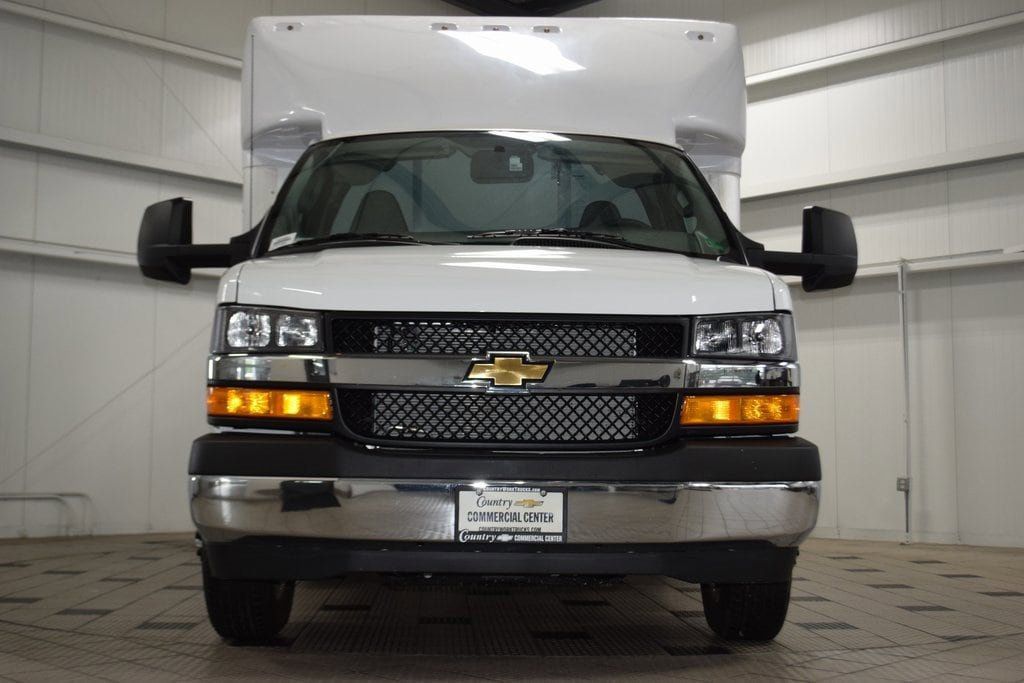 2025 Chevrolet Express Commercial Cutaway 3500 Van 159" - 22963257 - 1