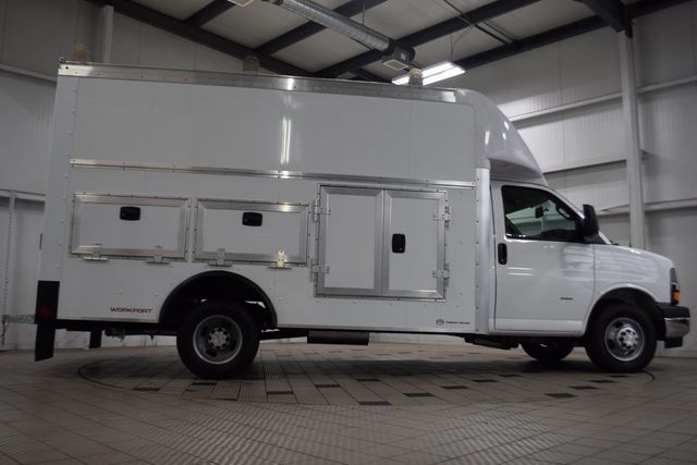 2025 Chevrolet Express Commercial Cutaway 3500 Van 159" - 22963257 - 8
