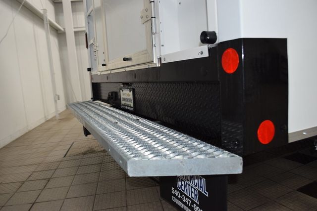 2025 Chevrolet Express Commercial Cutaway 3500 Van 159" - 22995472 - 25