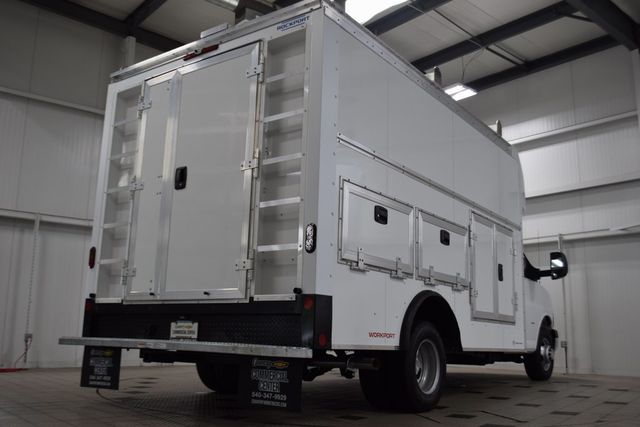 2025 Chevrolet Express Commercial Cutaway 3500 Van 159" - 22995472 - 7