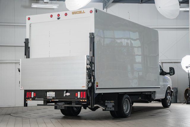 2025 Chevrolet Express Commercial Cutaway 3500 Van 177" - 22868278 - 3