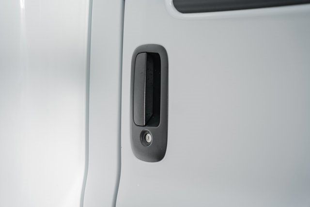 2025 Chevrolet Express Commercial Cutaway 3500 Van 177" - 22995475 - 9