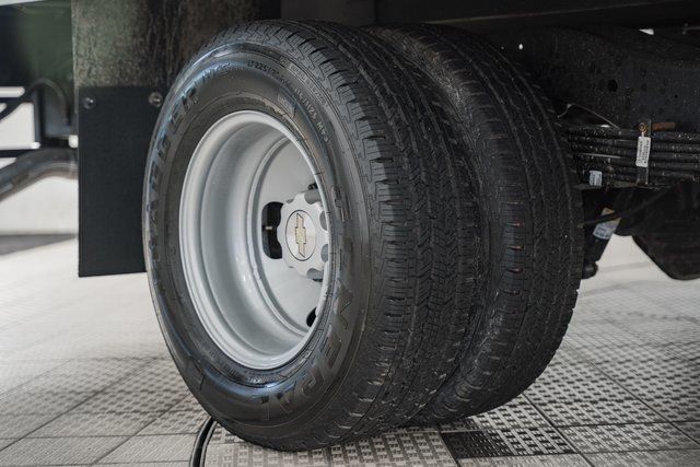 2025 Chevrolet Express Commercial Cutaway 3500 Van 177" - 22995475 - 13