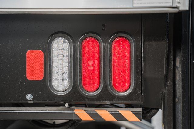 2025 Chevrolet Express Commercial Cutaway 3500 Van 177" - 22995475 - 14