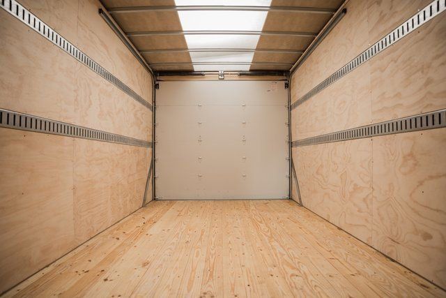 2025 Chevrolet Express Commercial Cutaway 3500 Van 177" - 22995475 - 17