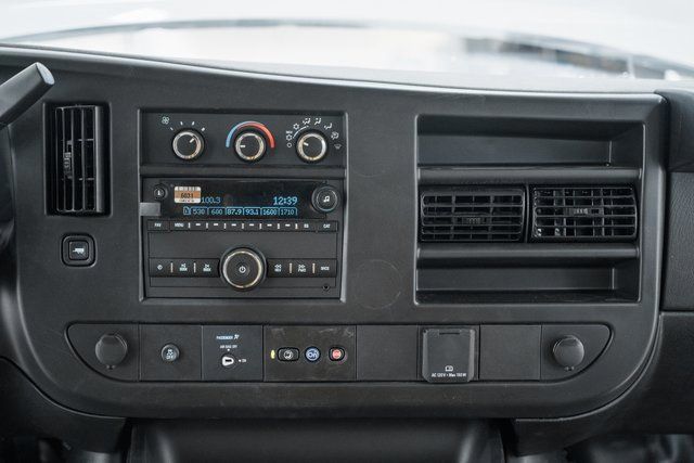 2025 Chevrolet Express Commercial Cutaway 3500 Van 177" - 22995475 - 21