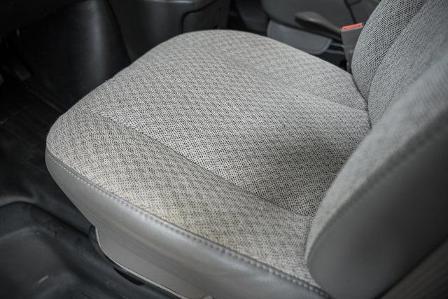 2025 Chevrolet Express Commercial Cutaway 3500 Van 177" - 22995475 - 30