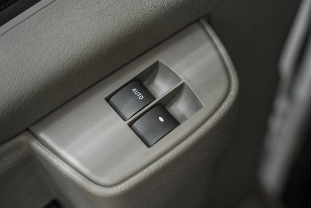 2025 Chevrolet Express Commercial Cutaway 3500 Van 177" - 22995475 - 32