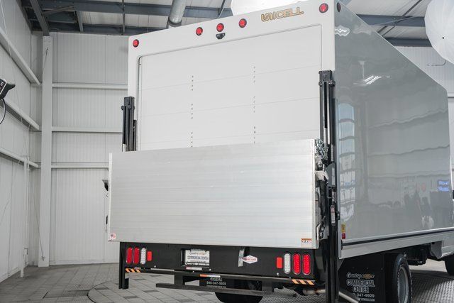 2025 Chevrolet Express Commercial Cutaway 3500 Van 177" - 22995475 - 4
