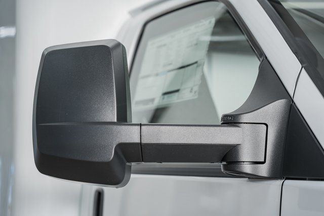 2025 Chevrolet Express Commercial Cutaway 3500 Van 177" - 22995475 - 8