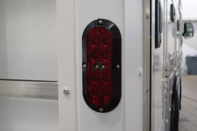 2025 Chevrolet Express Commercial Cutaway 4500 Van 159" - 22854238 - 11