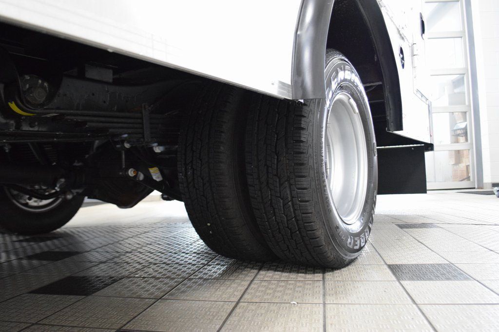 2025 Chevrolet Express Commercial Cutaway 4500 Van 159" - 22854238 - 18