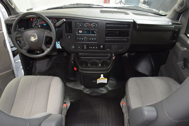 2025 Chevrolet Express Commercial Cutaway 4500 Van 159" - 22854238 - 21