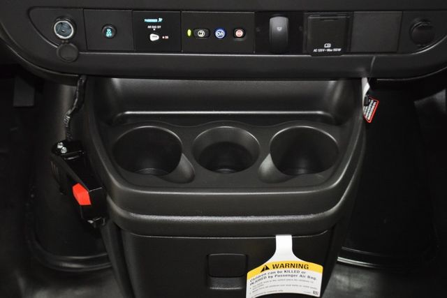2025 Chevrolet Express Commercial Cutaway 4500 Van 159" - 22854238 - 22