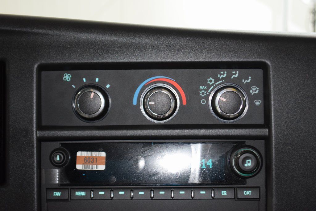 2025 Chevrolet Express Commercial Cutaway 4500 Van 159" - 22854238 - 25