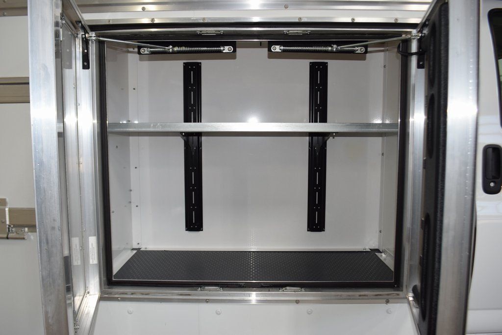 2025 Chevrolet Express Commercial Cutaway 4500 Van 159" - 22854238 - 46