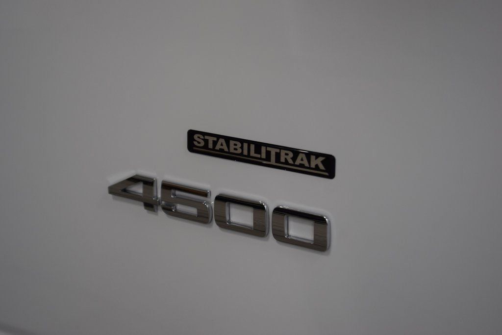 2025 Chevrolet Express Commercial Cutaway 4500 Van 159" - 22854238 - 7