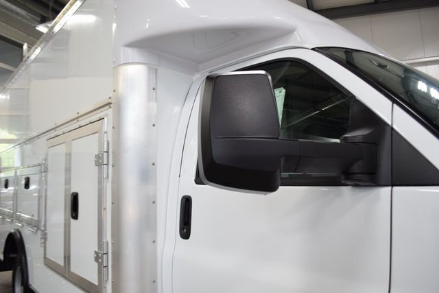 2025 Chevrolet Express Commercial Cutaway 4500 Van 159" - 22854238 - 8