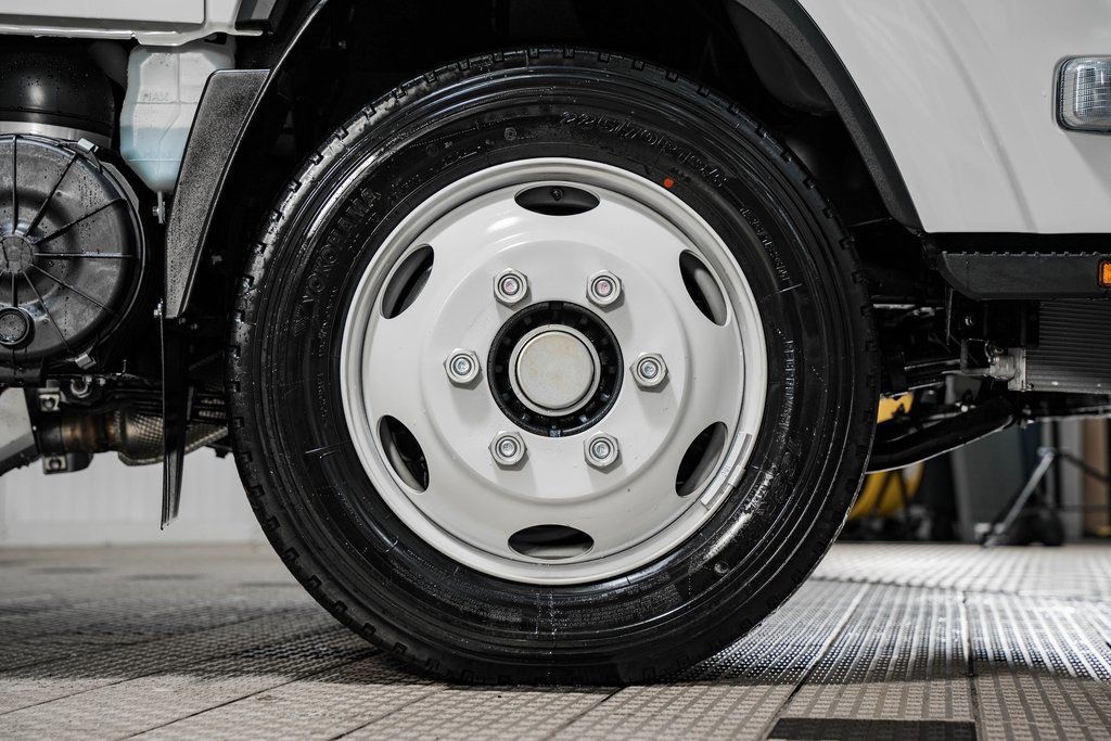 2025 Chevrolet Low Cab Forward 5500 XD  - 22868280 - 14