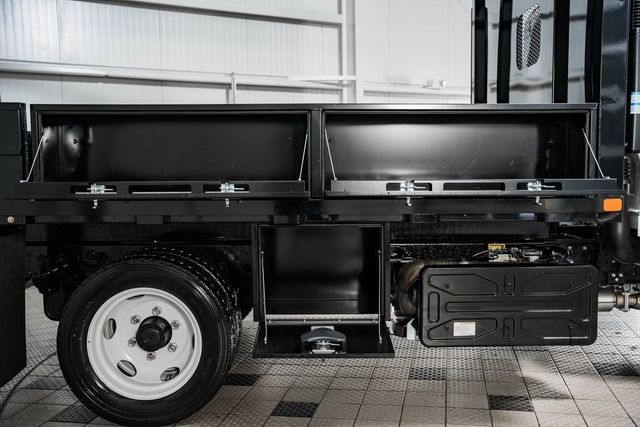 2025 Chevrolet Low Cab Forward 5500 XD  - 22868280 - 18
