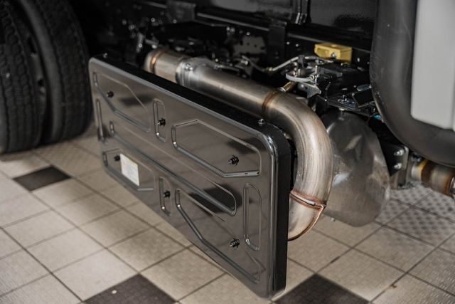 2025 Chevrolet Low Cab Forward 5500 XD  - 22868281 - 16