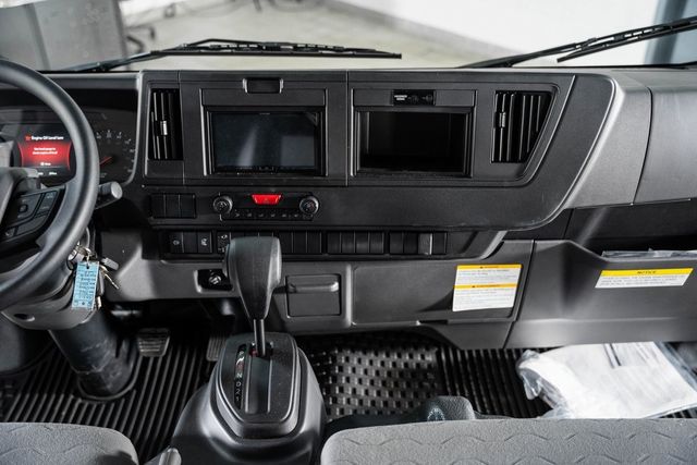 2025 Chevrolet Low Cab Forward 5500 XD  - 22868281 - 24