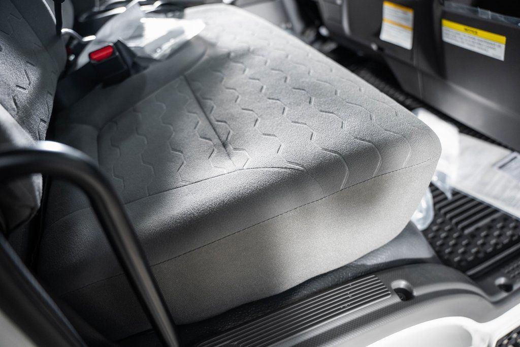 2025 Chevrolet Low Cab Forward 5500 XD  - 22868281 - 33