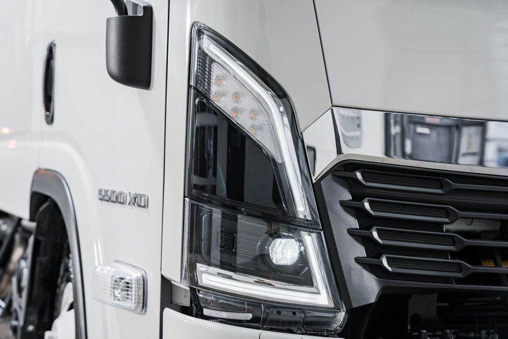 2025 Chevrolet Low Cab Forward 5500 XD - 22868282 - 8