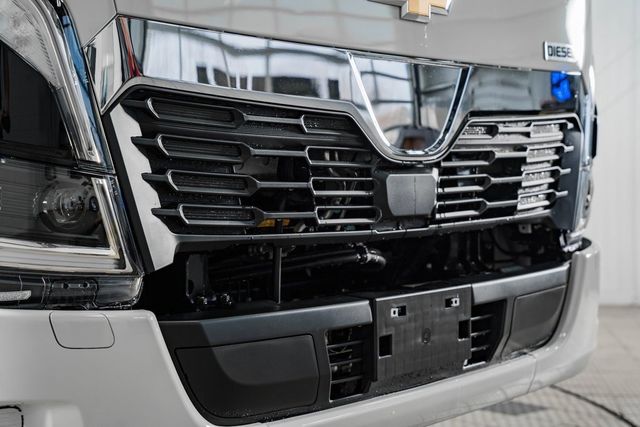 2025 Chevrolet Low Cab Forward 5500 XD  - 22960113 - 9