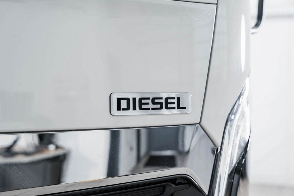 2025 Chevrolet Low Cab Forward 5500 XD  - 22964388 - 10