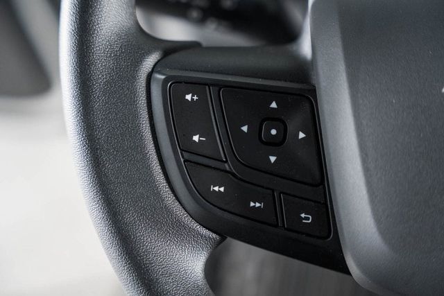 2025 Chevrolet Low Cab Forward 5500 XD  - 22964388 - 26