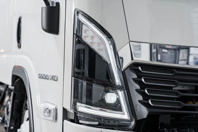 2025 Chevrolet Low Cab Forward 5500 XD  - 22964388 - 8