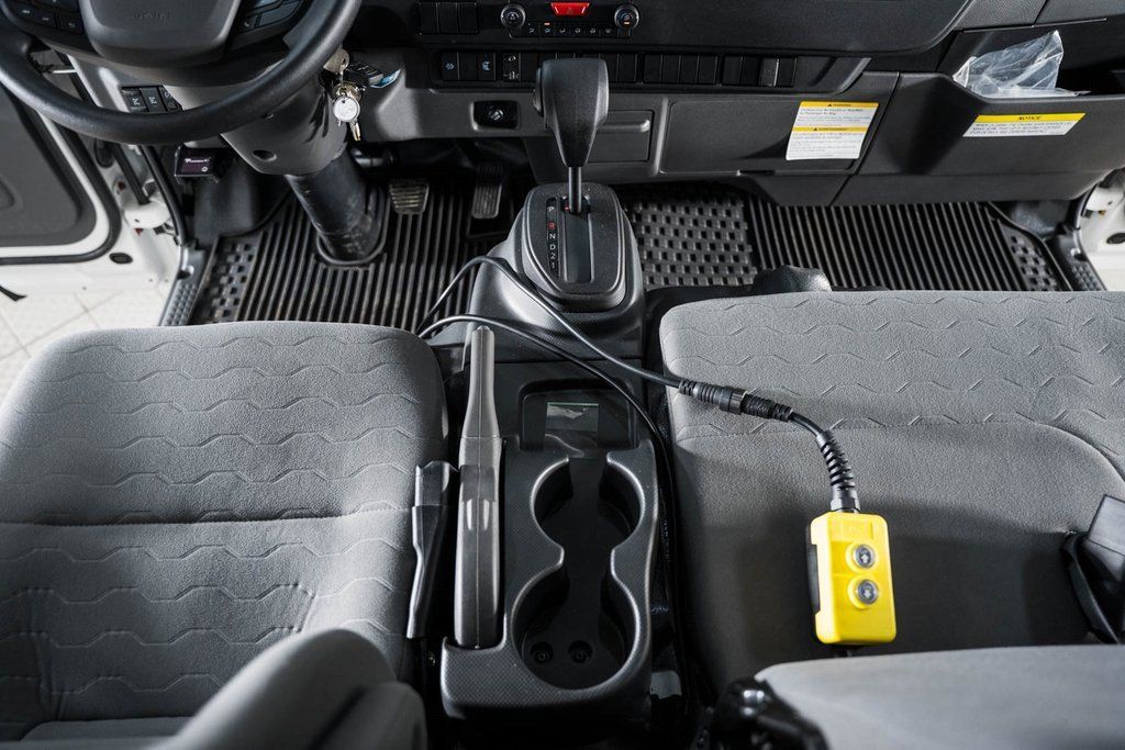 2025 Chevrolet Low Cab Forward 5500 XD  - 22977642 - 29