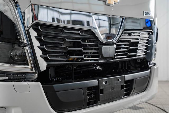 2025 Chevrolet Low Cab Forward 5500 XD  - 22995476 - 9