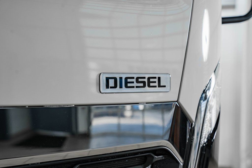 2025 Chevrolet Low Cab Forward 5500 XD  - 22995476 - 10