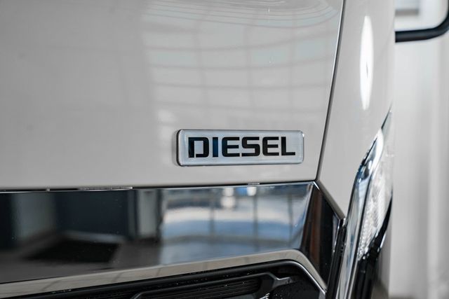 2025 Chevrolet Low Cab Forward 5500 XD  - 22995476 - 10