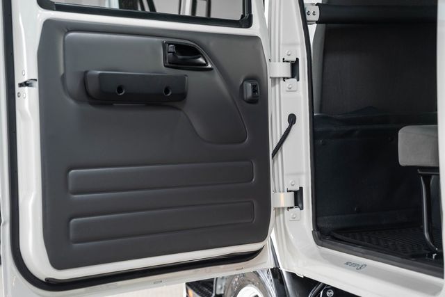 2025 Chevrolet Low Cab Forward 5500 XD  - 22995476 - 34