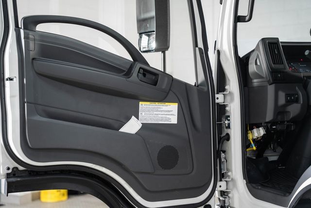 2025 Chevrolet Low Cab Forward 5500 XD  - 22995476 - 35