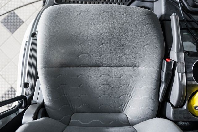 2025 Chevrolet Low Cab Forward 5500 XD  - 22995477 - 28