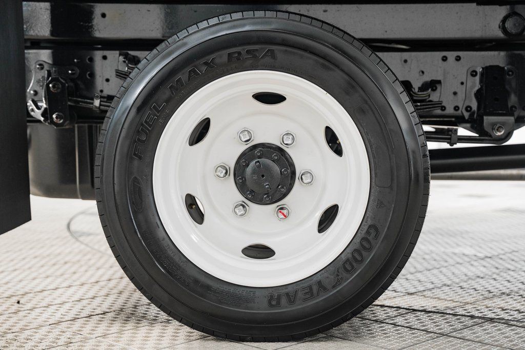 2025 Chevrolet Low Cab Forward 5500 XG - 22868283 - 18