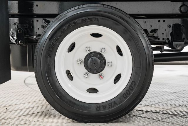 2025 Chevrolet Low Cab Forward 5500 XG  - 22868283 - 18