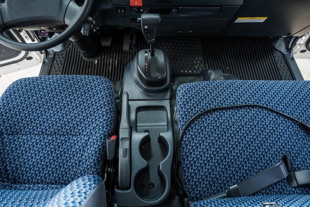 2025 Chevrolet Low Cab Forward 5500 XG  - 22868283 - 31