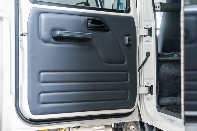 2025 Chevrolet Low Cab Forward 5500 XG  - 22868283 - 36