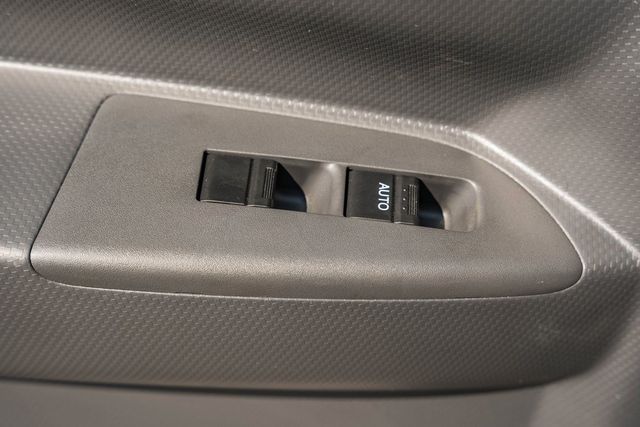 2025 Chevrolet Low Cab Forward 5500 XG  - 22993313 - 32